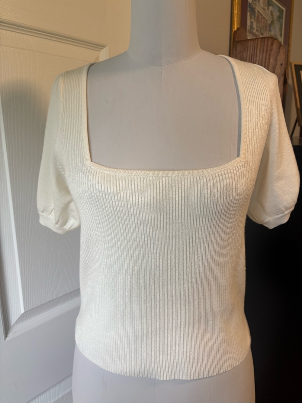 Cream Square Neck Short Sleeve Cropped Knit Top/Size M